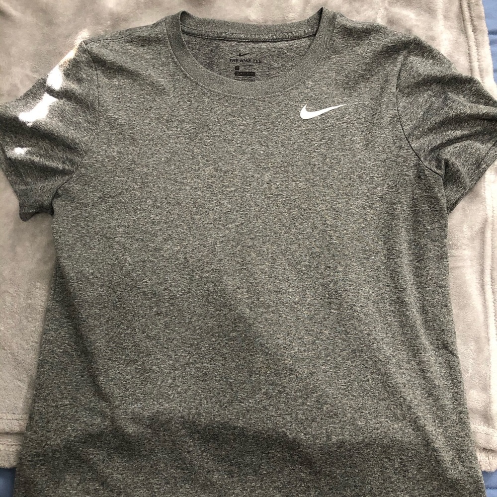 Brand new nike dri fit